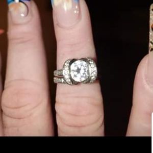 Size 8 diamond ring